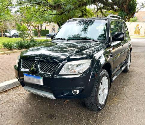 MITSUBISHI PAJERO TR4 2.0 4X4 16V 140CV FLEX 4P AUTOMÁTICO MITSUBISHI PAJERO TR4 2.0 4X4 16V 140CV FLEX 4P AUTOMÁTICO